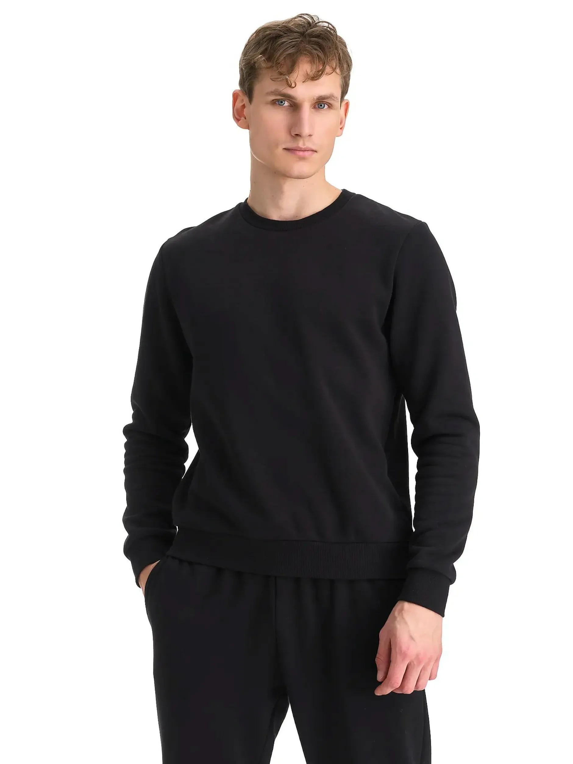 basic crewneck m<TAKEOFF New