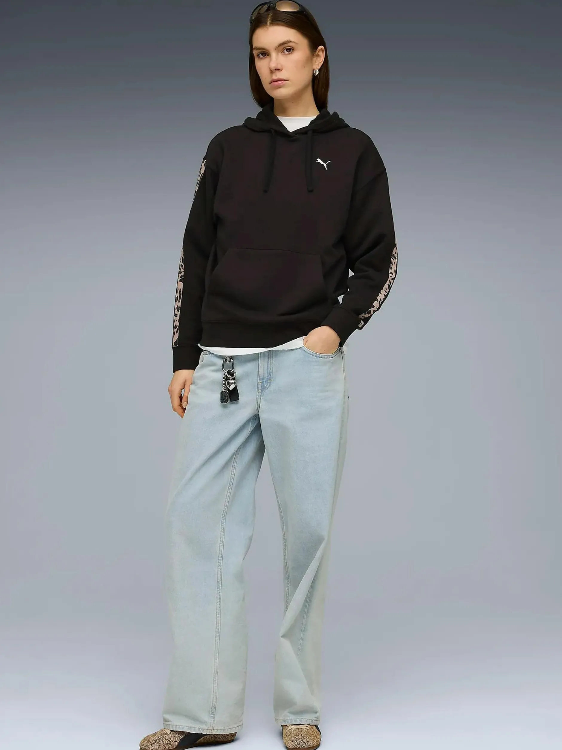 ess graphic hood w<PUMA Online