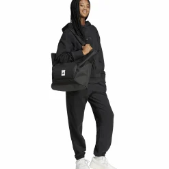 w all szn ft pt<ADIDAS Hot
